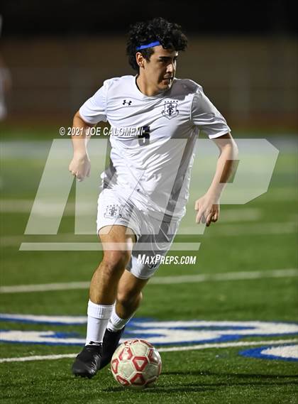 Thumbnail 2 in Lee [Robert E.] vs Central Catholic photogallery.
