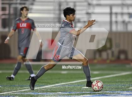 Thumbnail 2 in Lee [Robert E.] vs Central Catholic photogallery.
