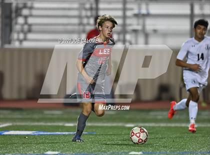 Thumbnail 2 in Lee [Robert E.] vs Central Catholic photogallery.