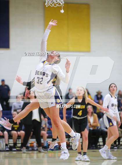 Thumbnail 2 in Union @ Summit Academy (UHSAA 3A Second Round) photogallery.