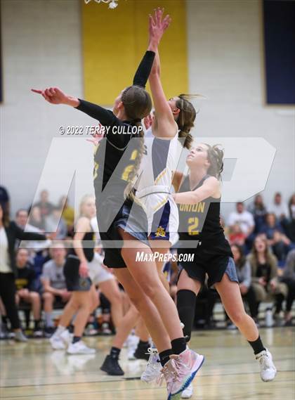 Thumbnail 2 in Union @ Summit Academy (UHSAA 3A Second Round) photogallery.