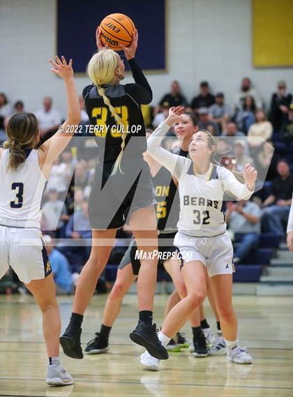 Thumbnail 3 in Union @ Summit Academy (UHSAA 3A Second Round) photogallery.