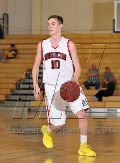 Thumbnail 3 in El Dorado vs. Bella Vista (Trojan Toss-Up) photogallery.