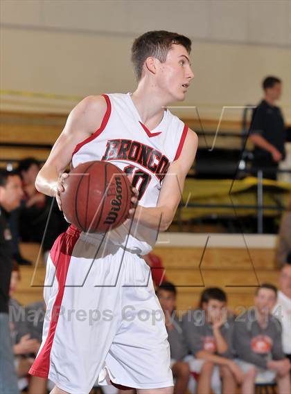 Thumbnail 1 in El Dorado vs. Bella Vista (Trojan Toss-Up) photogallery.