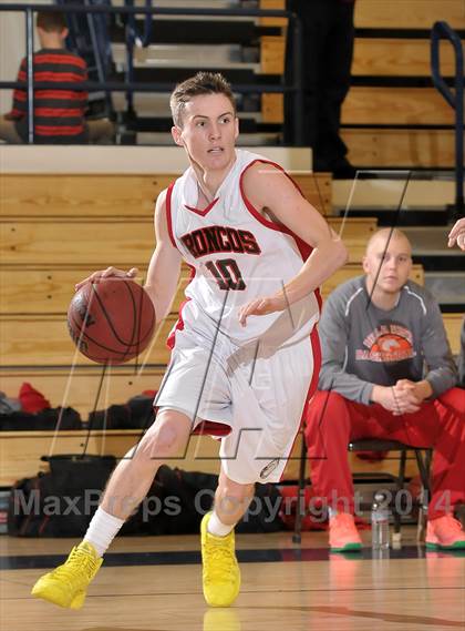 Thumbnail 2 in El Dorado vs. Bella Vista (Trojan Toss-Up) photogallery.