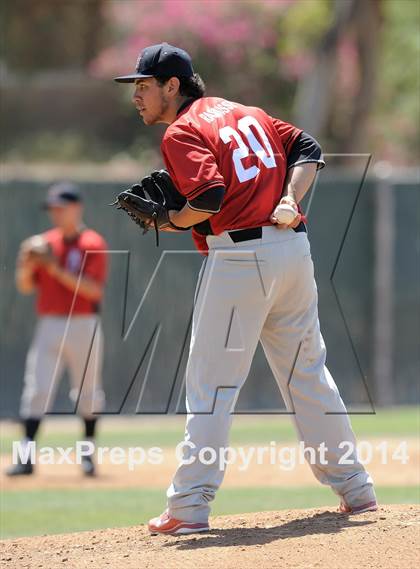 Thumbnail 2 in Tustin @ Orange Lutheran (Game 1) photogallery.