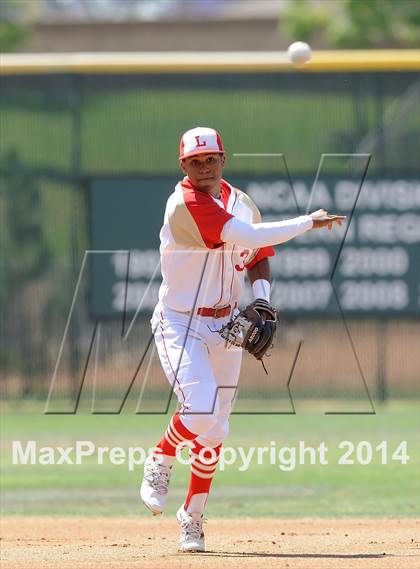 Thumbnail 1 in Tustin @ Orange Lutheran (Game 1) photogallery.