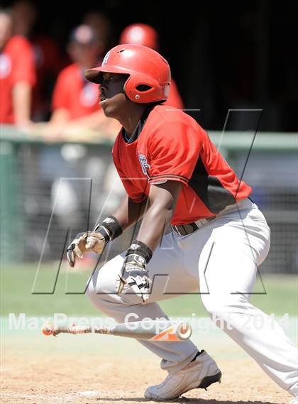 Thumbnail 3 in Tustin @ Orange Lutheran (Game 1) photogallery.