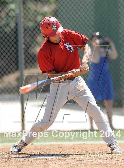 Thumbnail 2 in Tustin @ Orange Lutheran (Game 1) photogallery.