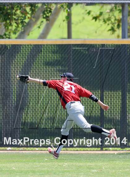 Thumbnail 1 in Tustin @ Orange Lutheran (Game 1) photogallery.