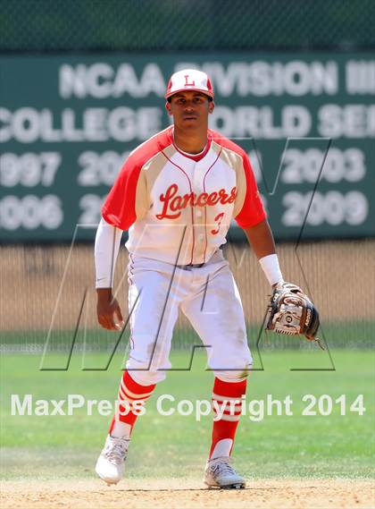 Thumbnail 2 in Tustin @ Orange Lutheran (Game 1) photogallery.