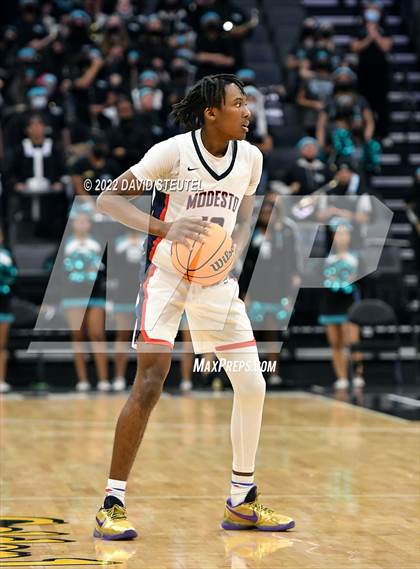 Thumbnail 3 in Modesto Christian vs. Sheldon (CIF SJS D1 Final) photogallery.