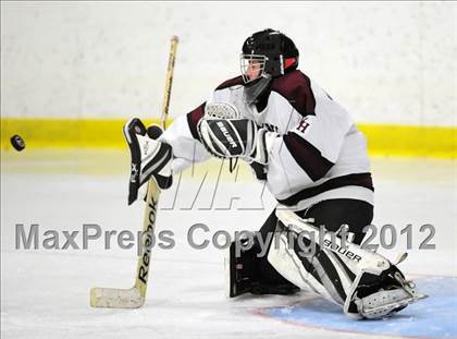 Thumbnail 3 in Notre Dame-Fairfield vs. North Haven (CIAC Division I  Qualifying Round) photogallery.