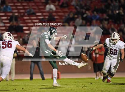 Thumbnail 3 in Sacred Heart Cathedral Prep vs St. Ignatius photogallery.