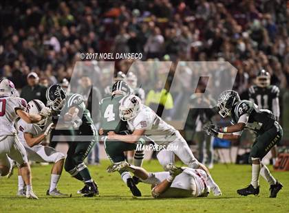 Thumbnail 2 in Sacred Heart Cathedral Prep vs St. Ignatius photogallery.