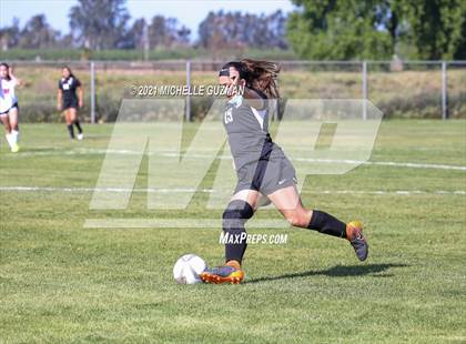 Thumbnail 1 in Ceres @ Enochs photogallery.