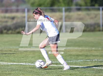 Thumbnail 1 in Ceres @ Enochs photogallery.