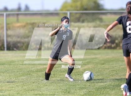 Thumbnail 3 in Ceres @ Enochs photogallery.