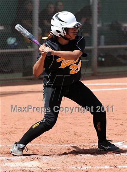 Thumbnail 3 in San Fernando vs. Pahrump Valley (2011 Spring Jamboree) photogallery.