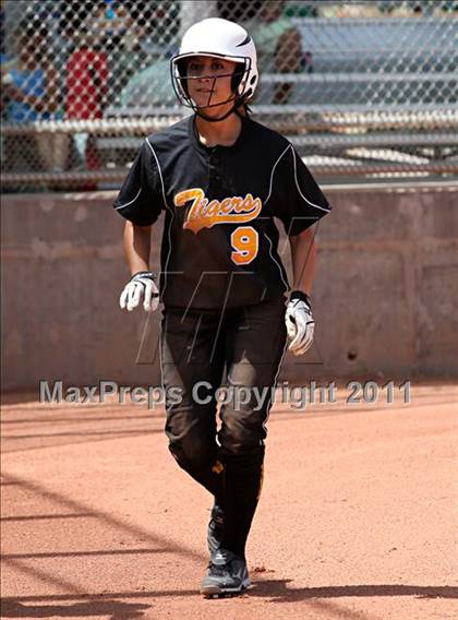 Thumbnail 1 in San Fernando vs. Pahrump Valley (2011 Spring Jamboree) photogallery.