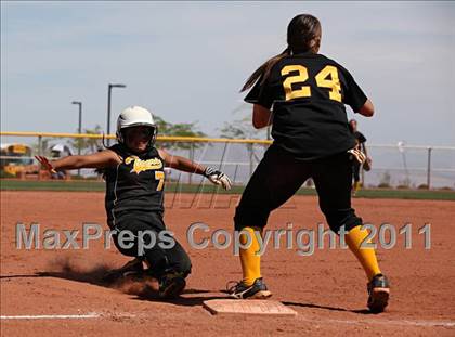 Thumbnail 1 in San Fernando vs. Pahrump Valley (2011 Spring Jamboree) photogallery.