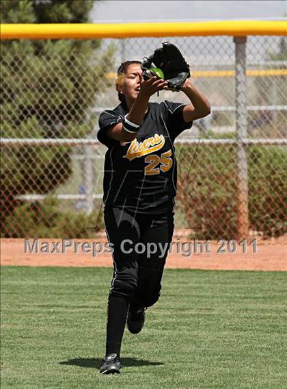 Thumbnail 3 in San Fernando vs. Pahrump Valley (2011 Spring Jamboree) photogallery.