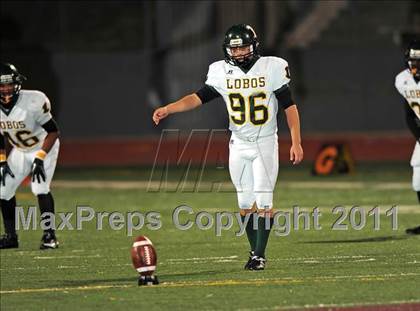Thumbnail 3 in Longview vs. Belton (5A Region 2 Bi-District Playoffs) photogallery.