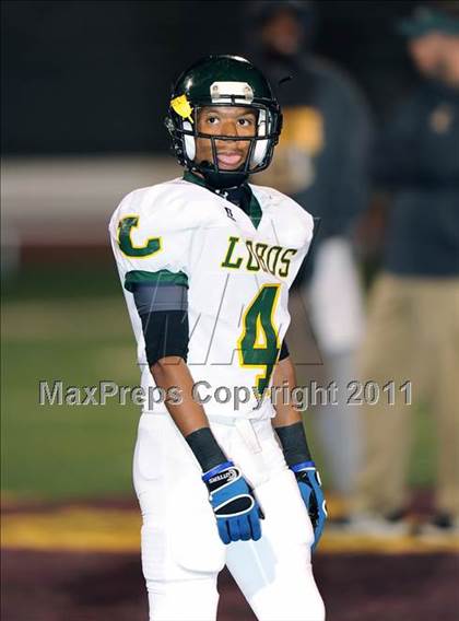 Thumbnail 2 in Longview vs. Belton (5A Region 2 Bi-District Playoffs) photogallery.
