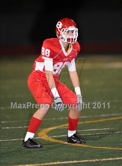 Thumbnail 1 in Longview vs. Belton (5A Region 2 Bi-District Playoffs) photogallery.