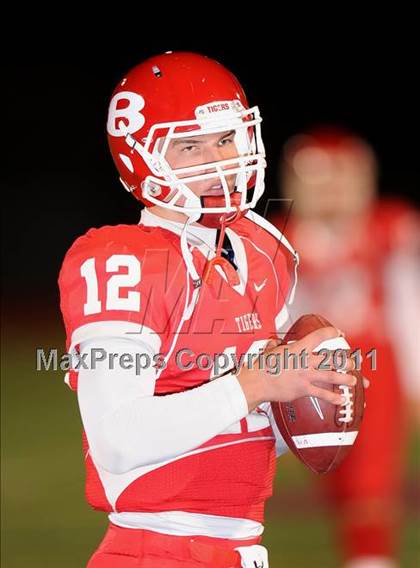 Thumbnail 1 in Longview vs. Belton (5A Region 2 Bi-District Playoffs) photogallery.