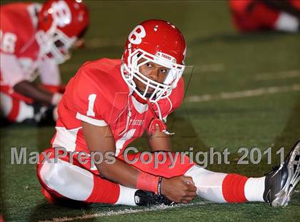 Thumbnail 3 in Longview vs. Belton (5A Region 2 Bi-District Playoffs) photogallery.