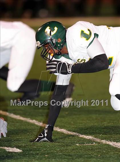 Thumbnail 2 in Longview vs. Belton (5A Region 2 Bi-District Playoffs) photogallery.