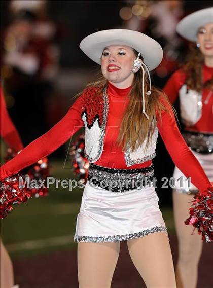 Thumbnail 1 in Longview vs. Belton (5A Region 2 Bi-District Playoffs) photogallery.