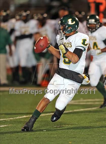 Thumbnail 1 in Longview vs. Belton (5A Region 2 Bi-District Playoffs) photogallery.