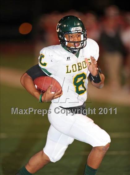 Thumbnail 1 in Longview vs. Belton (5A Region 2 Bi-District Playoffs) photogallery.