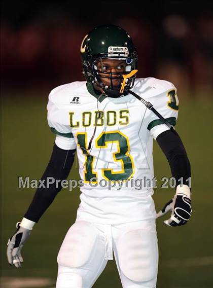 Thumbnail 3 in Longview vs. Belton (5A Region 2 Bi-District Playoffs) photogallery.