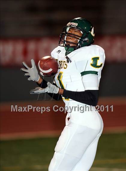 Thumbnail 1 in Longview vs. Belton (5A Region 2 Bi-District Playoffs) photogallery.