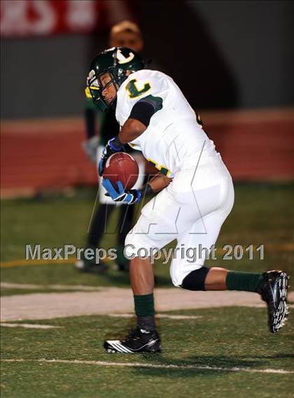 Thumbnail 2 in Longview vs. Belton (5A Region 2 Bi-District Playoffs) photogallery.