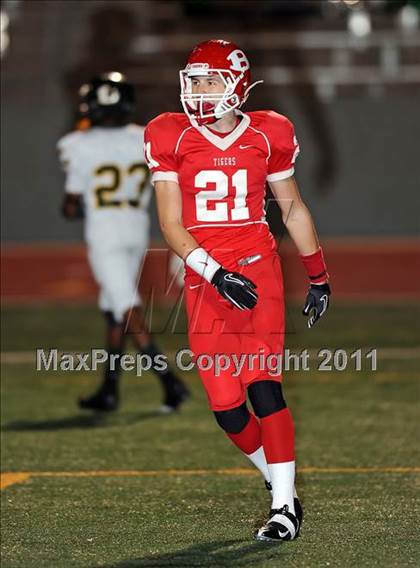Thumbnail 2 in Longview vs. Belton (5A Region 2 Bi-District Playoffs) photogallery.