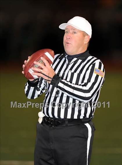 Thumbnail 2 in Longview vs. Belton (5A Region 2 Bi-District Playoffs) photogallery.