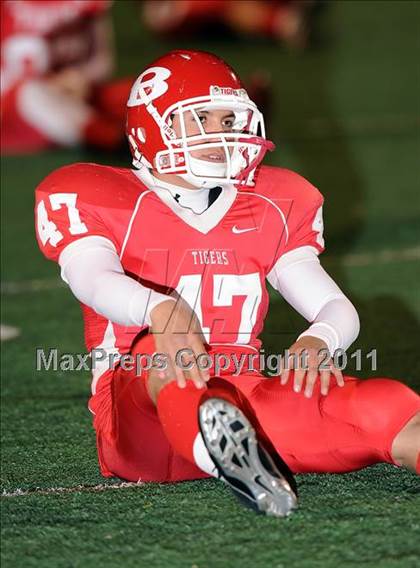 Thumbnail 2 in Longview vs. Belton (5A Region 2 Bi-District Playoffs) photogallery.
