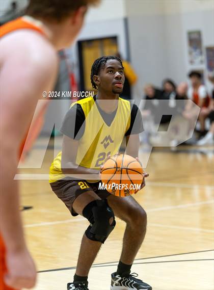 Thumbnail 3 in Summers County vs Mount View (Little General/ C. Adam Toney Showcase) photogallery.