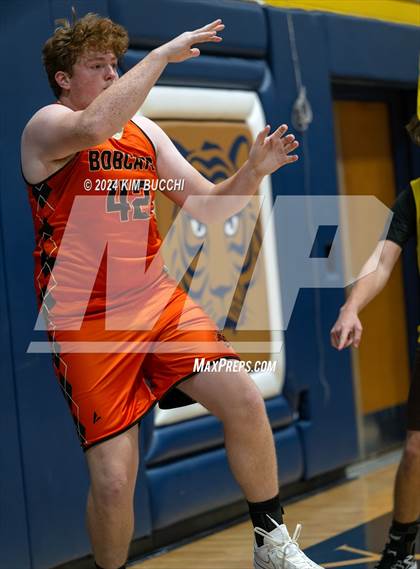 Thumbnail 2 in Summers County vs Mount View (Little General/ C. Adam Toney Showcase) photogallery.