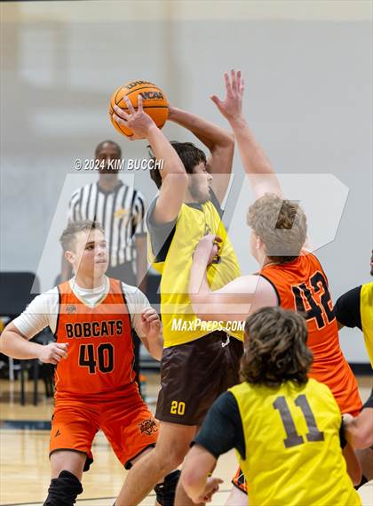 Thumbnail 1 in Summers County vs Mount View (Little General/ C. Adam Toney Showcase) photogallery.
