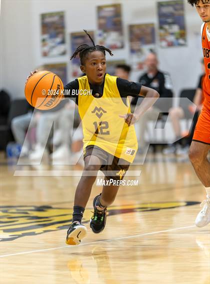 Thumbnail 2 in Summers County vs Mount View (Little General/ C. Adam Toney Showcase) photogallery.