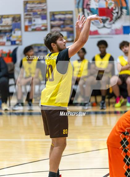 Thumbnail 3 in Summers County vs Mount View (Little General/ C. Adam Toney Showcase) photogallery.