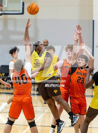 Thumbnail 1 in Summers County vs Mount View (Little General/ C. Adam Toney Showcase) photogallery.