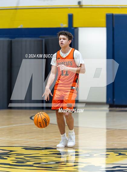 Thumbnail 3 in Summers County vs Mount View (Little General/ C. Adam Toney Showcase) photogallery.