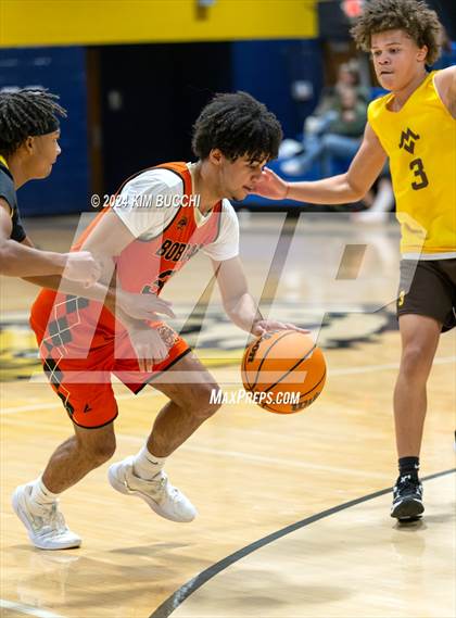 Thumbnail 1 in Summers County vs Mount View (Little General/ C. Adam Toney Showcase) photogallery.
