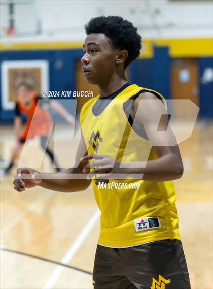 Thumbnail 3 in Summers County vs Mount View (Little General/ C. Adam Toney Showcase) photogallery.